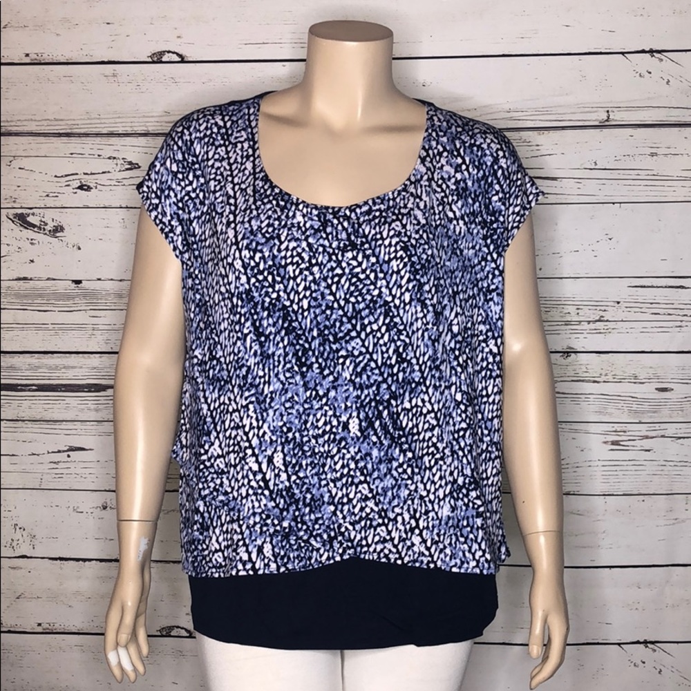 Dressbarn Sunday NWT Size 2X Blue & White Printed Ruffle Layered Look Blouse Top